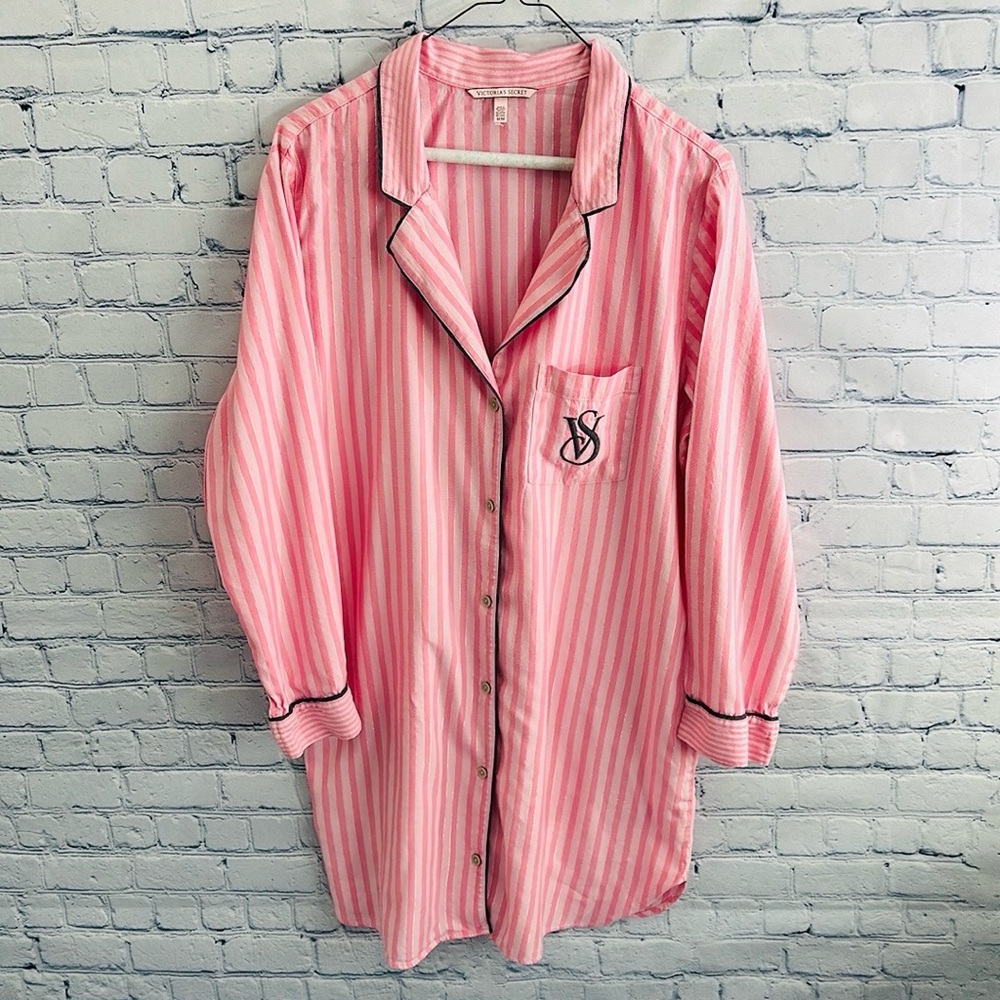 Victoria’s Secret Pajamas Stripe Button Down Sleep Shirt (Size M)